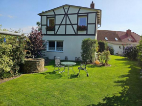 Modernes Ferienhaus mit Garten in Kaegsdorf, Bastorf